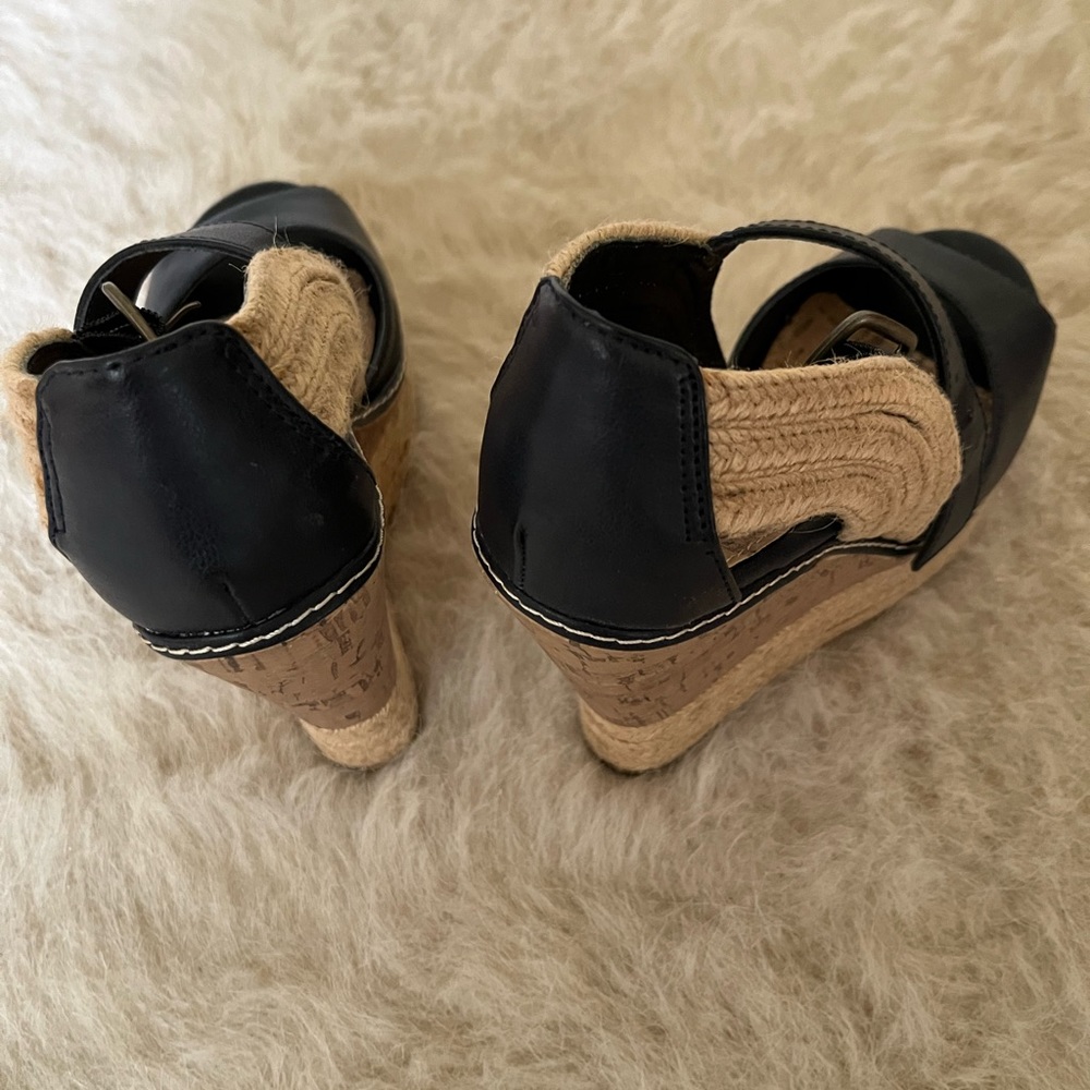 Mia shoes/ Blue and. Taupe Mia